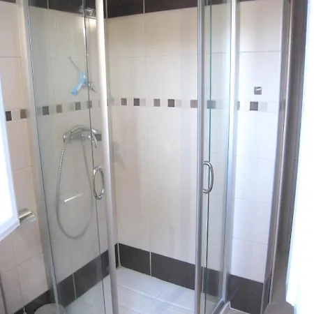 House With 2 Bedrooms In With Enclosed Garden And Wifi 50 M From The Сasa de vacaciones Borgo (Corsica)