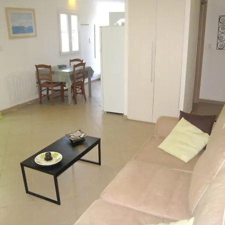 House With 2 Bedrooms In With Enclosed Garden And Wifi 50 M From The Сasa de vacaciones Borgo (Corsica)
